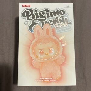 Labubu - Big into Energy “Love”